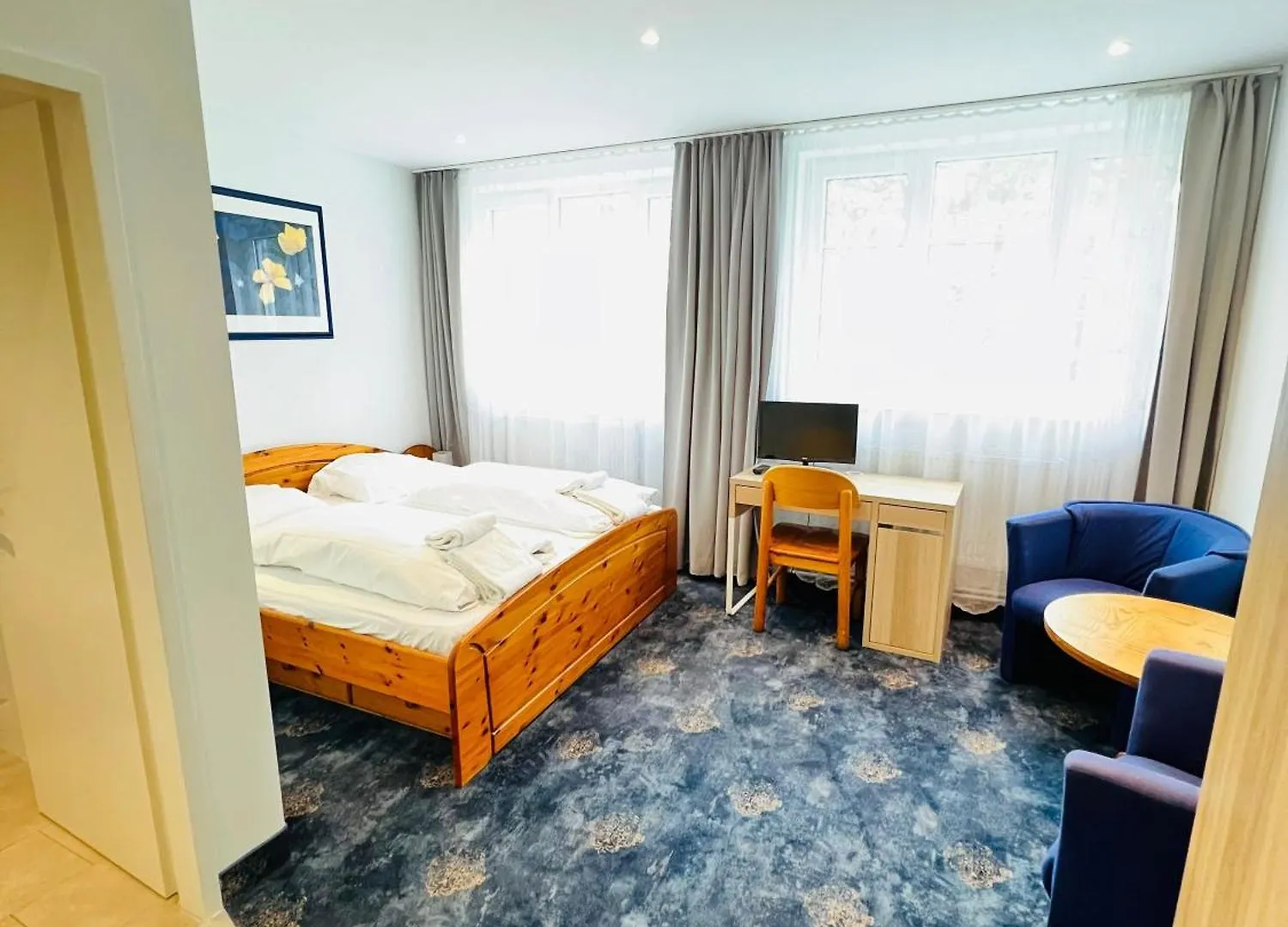 City Apartment Hotel Hamburg contacts